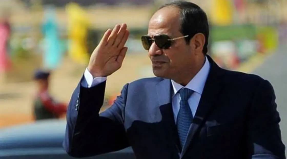 الرئيس السيسي لأهالي بني سويف: الحياة كريمة بكم أنتم.. وأشكركم جميعا