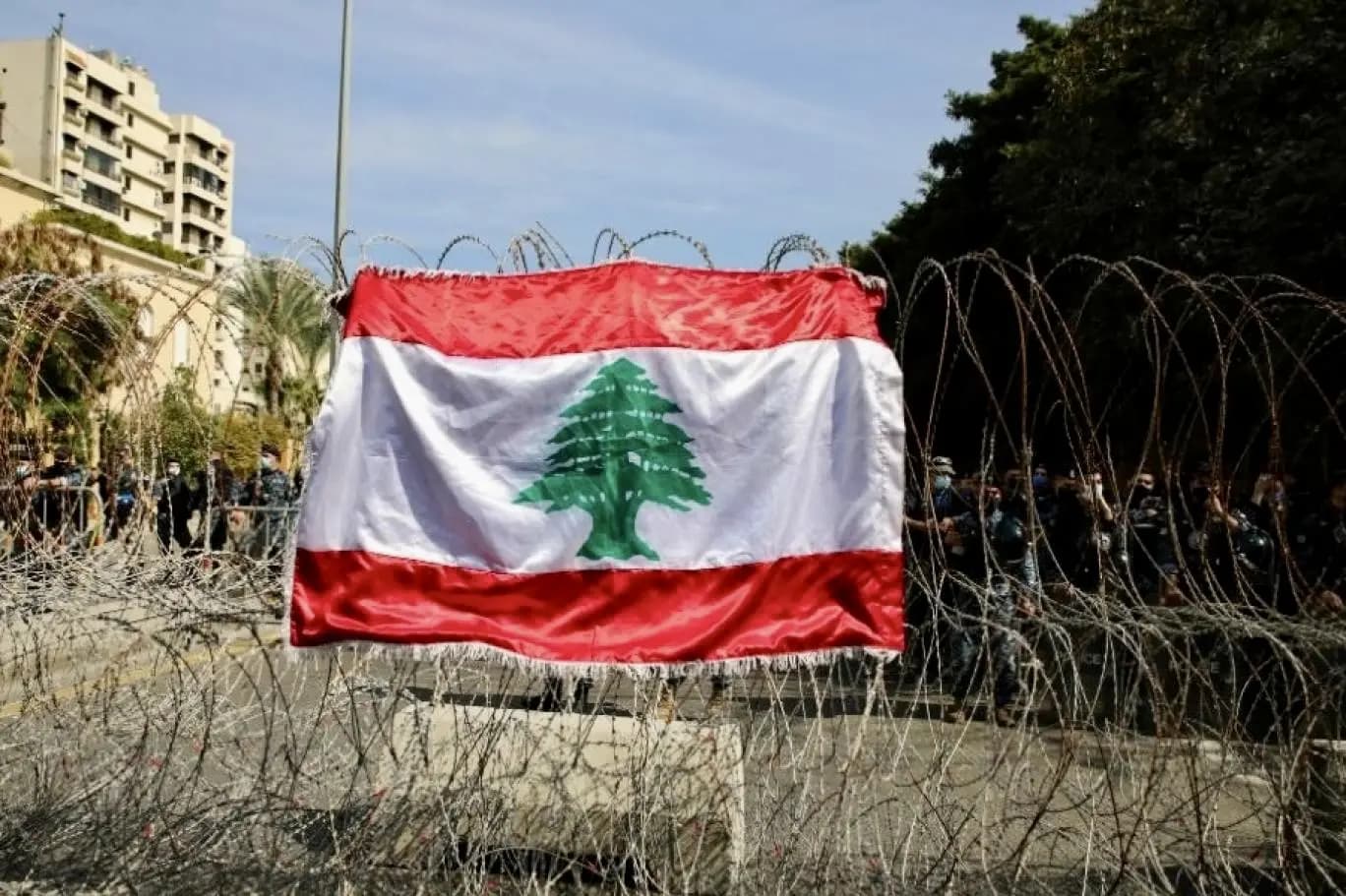 مؤامرة كونيّة تُحاك ضدّ الشّعب اللّبناني.. وهذا النائب يحذّر