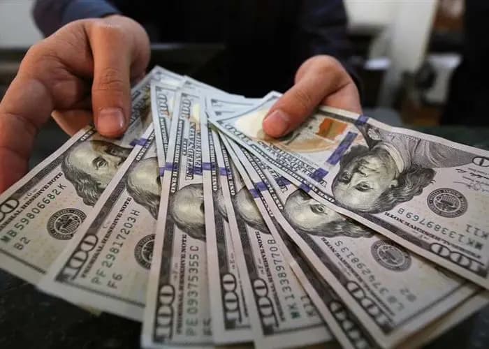 كيف أقفل سعر الدولار مساء اليوم؟