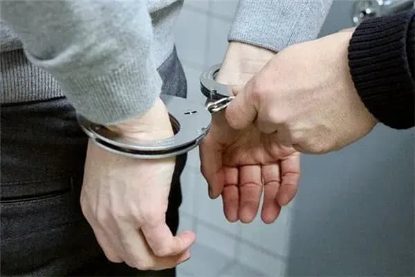 توقيف شخصين في سوق الخان حاصبيا لترويجهما المخدرات
