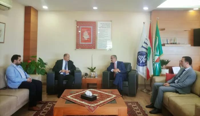 الشوابكة يهنأ اللقيس بانتخابه نائبا أول لرئيس المجلس التنفيذي لاتحاد الجامعات العربية