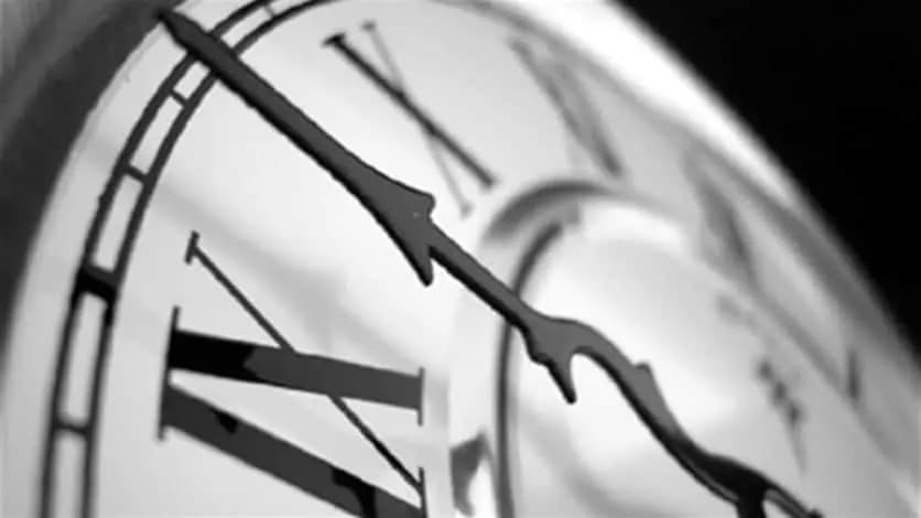 إليكُم موعدَ تقديم الساعة