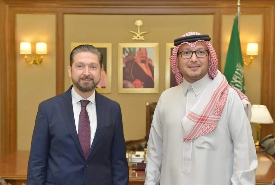 الملف الرئاسي بين بخاري وكرامي