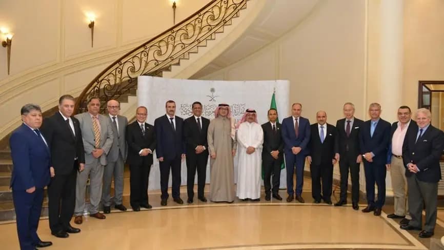 بخاري يُقيم مأدبة إفطار لسفراء الدول العربية والاسلامية في لبنان