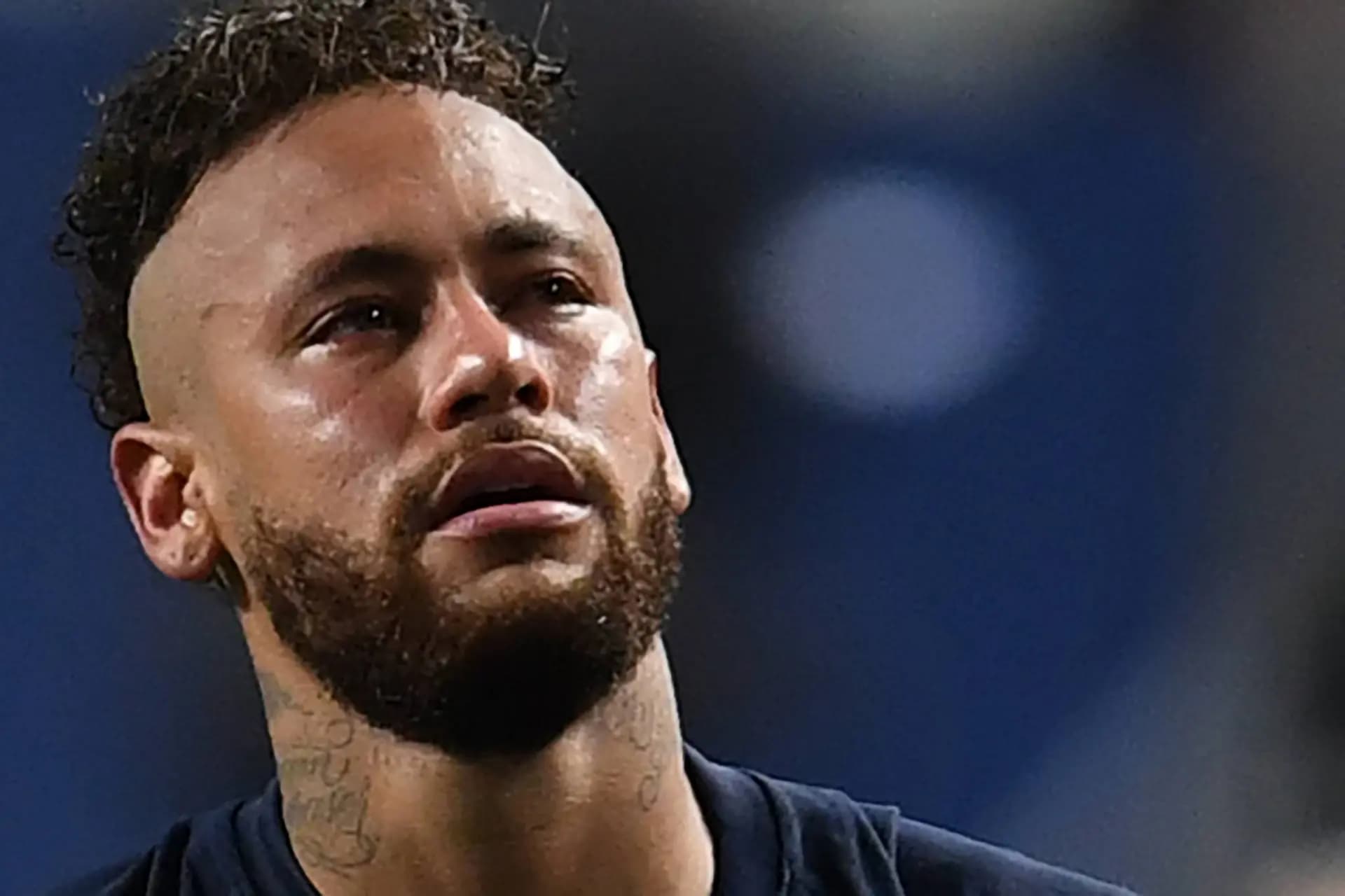ما سبب ابتعاد نيمار عن الملاعب؟