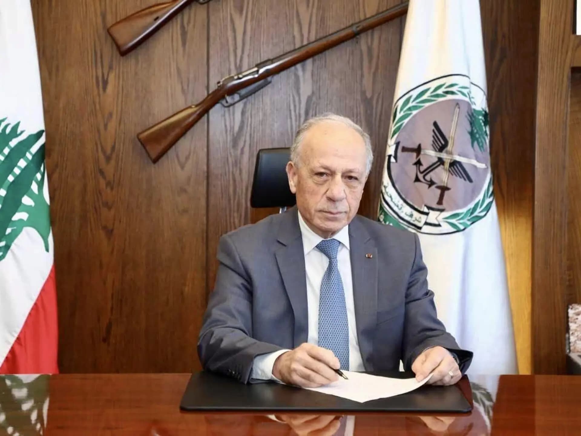 "لإبقاء لبنان في منأى"..سليم يتلقى اتصالًا فرنسيًّا