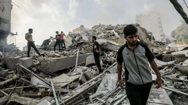 مقتل المئات بقصف للعدو طال أحياء سكنية