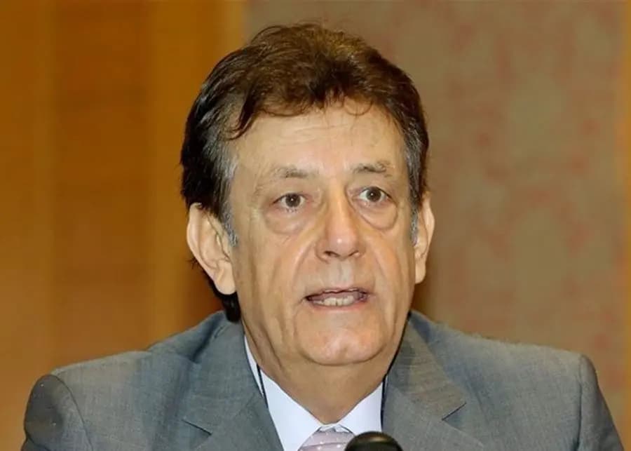 هارون: المستشفيات لا تسطيع تقديم المساعدة دون دعم مادي