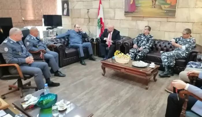 نهرا ترأس اجتماعا امنيا وتأكيد ضرورة البقاء على أهبة الاستعداد واتخاذ كل الإجراءات لضمان سلامة العملية الانتخابية