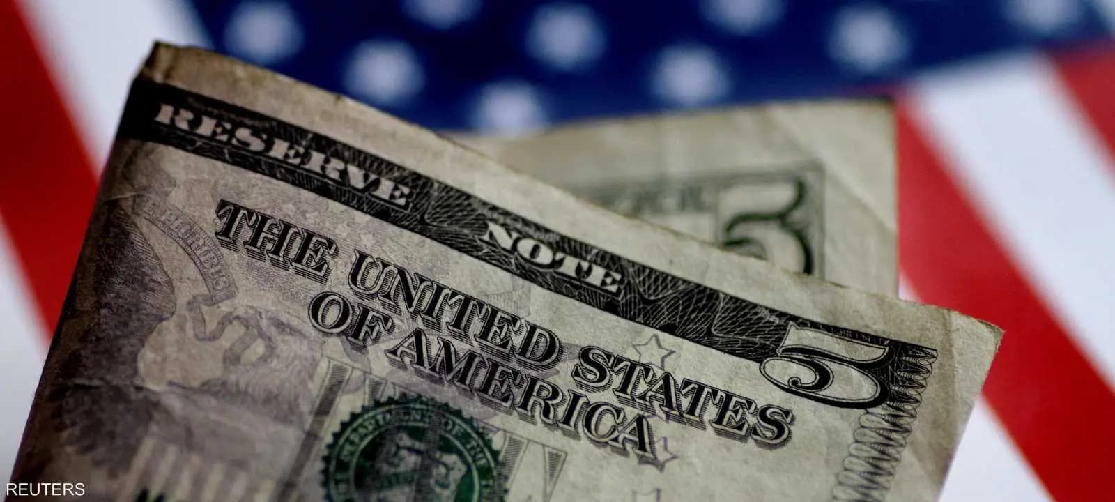 كيف أقفل سعر الدولار اليوم؟