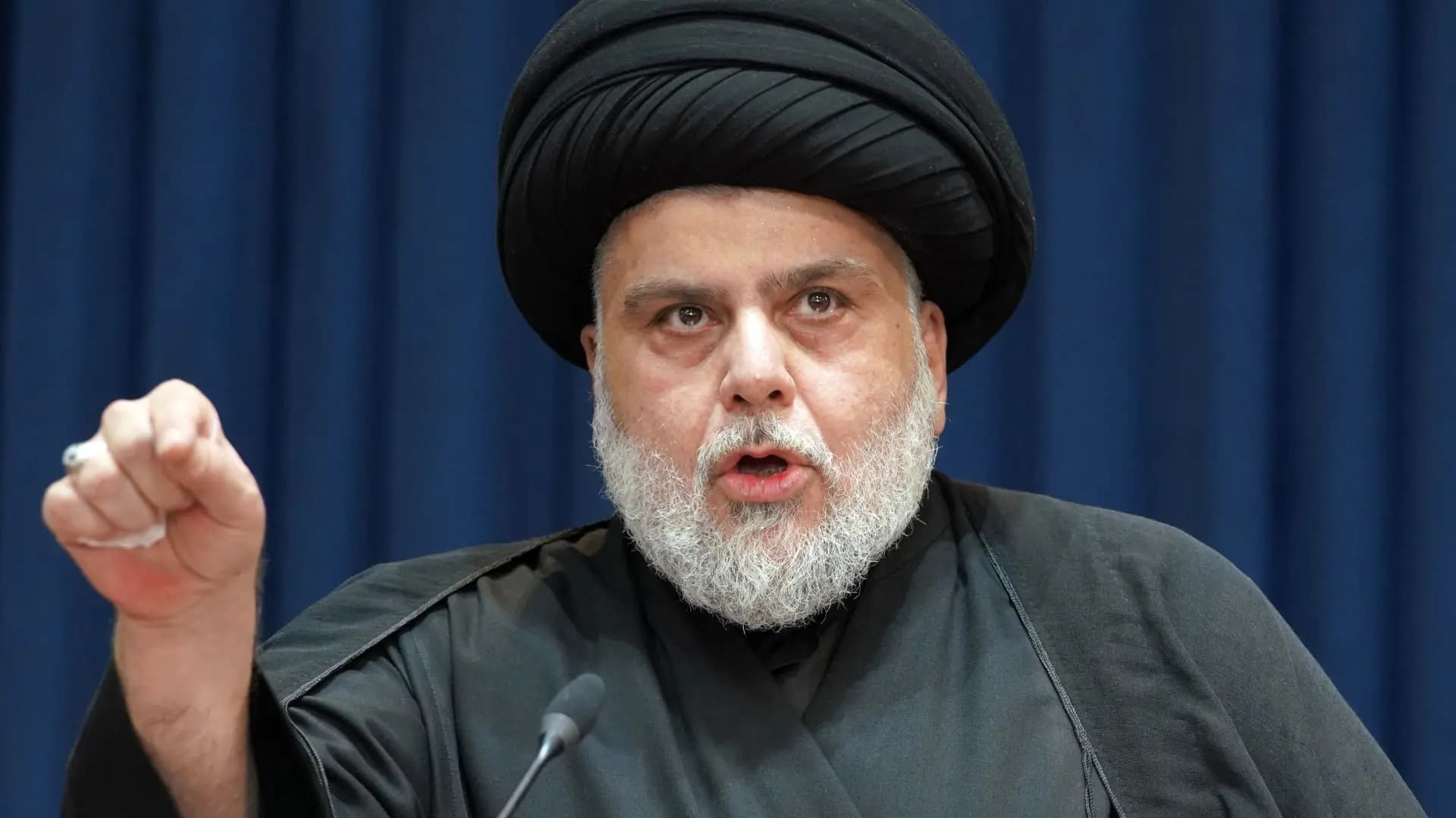 الصدر: لإغلاق السفارة الأمريكية في بغداد