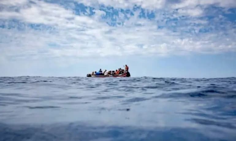 مقتل 9 مهاجرين قبالة السواحل الإيطالية