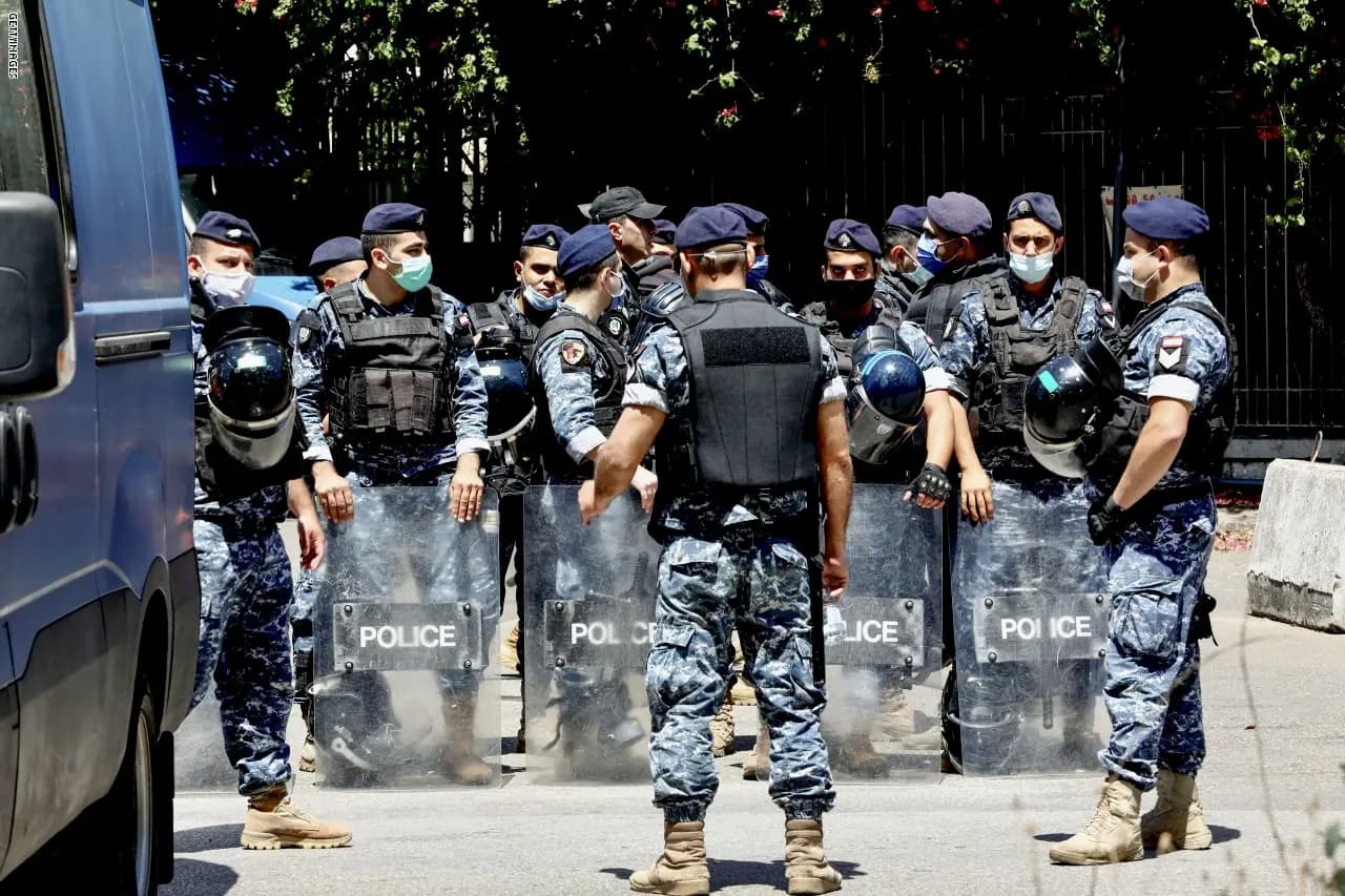الأجهزةُ الأمنيّة تفتحُ أبوابَ التّطويع