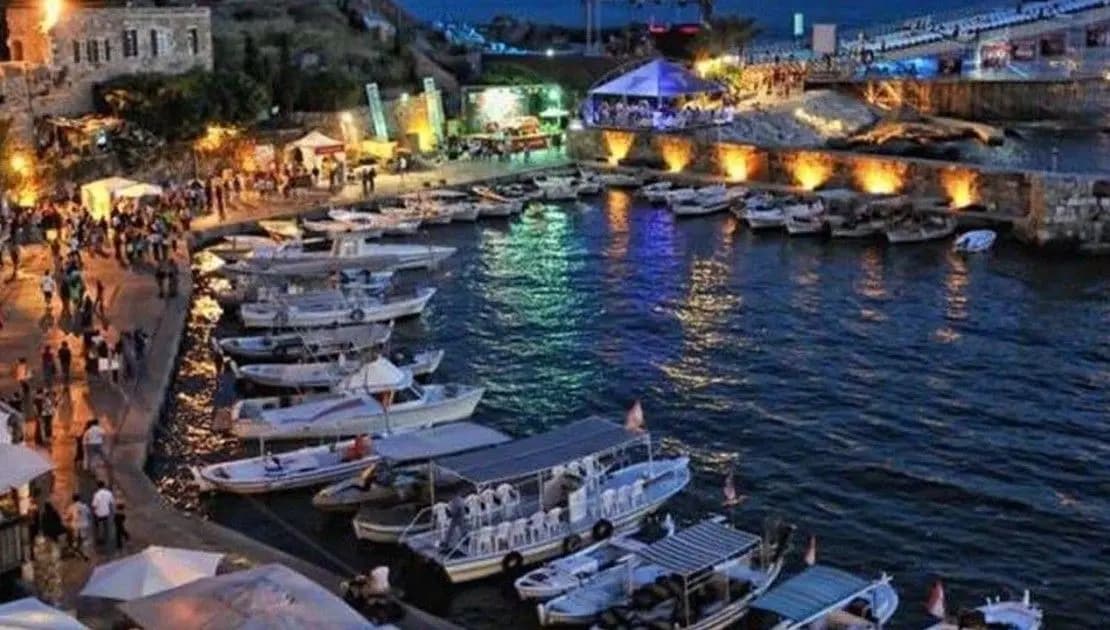 لبنان يخسر موسمه السياحي