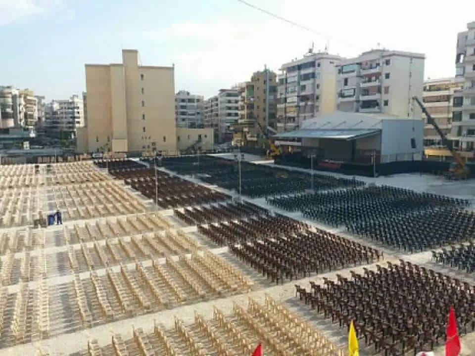 شاشاتٌ كبيرةٌ وتجمعاتٌ شعبية حاشدة.. هكذا تستعدُّ دولٌ عدّة لخطابِ السّيد!