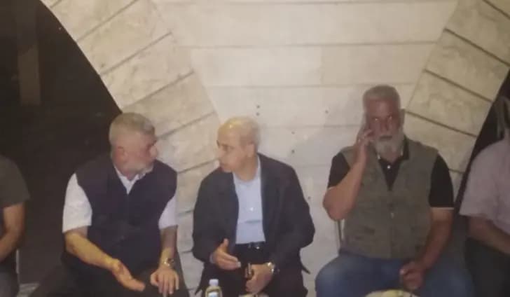 اللواء خير يقدّم واجب العزاء إلى آل الدندشي