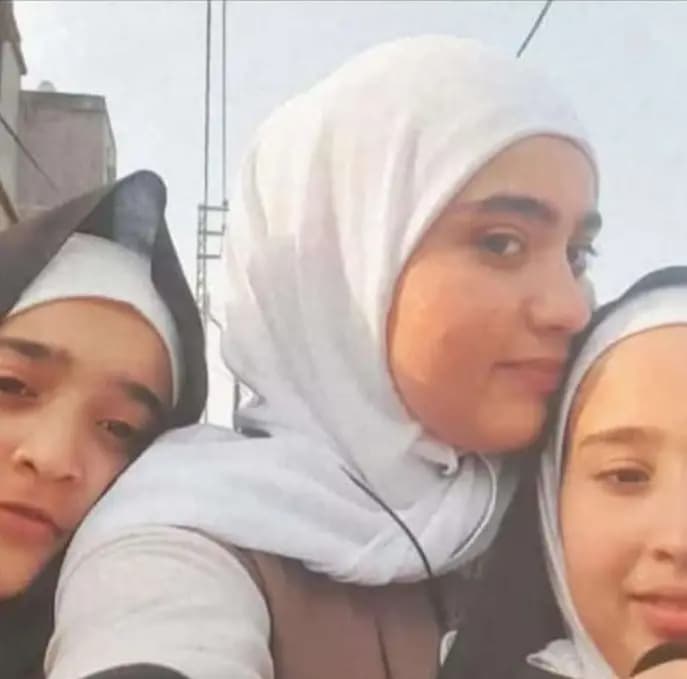 شـ.هداء من الأطفال والنساء.. العدو يرتكب مـ.جزرة جنوباً