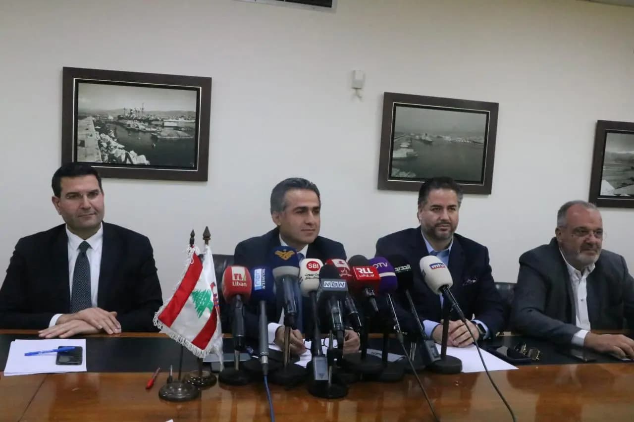 اجتماع وزاري في المرفأ.. حمية: مستمرّون بالعمل لمواجهة الظروف الاستثنائية