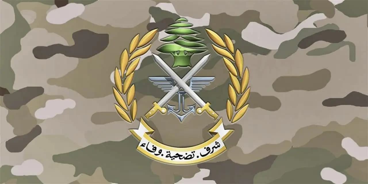الجيش يوقف صاحب محل صرافة