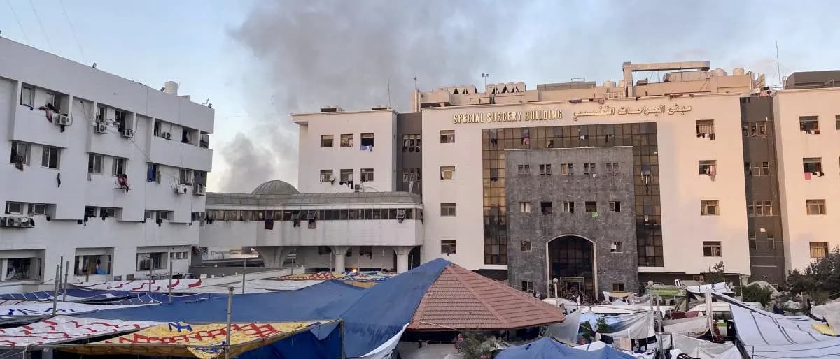 مدير مجمع الشفاء الطبي: العالم الحر يتفرج علينا