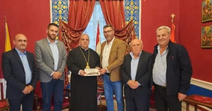 المطران ابراهيم يستقبل وفدًا من راشيا ويدعوه للمشاركة في احتفال الاستقلال