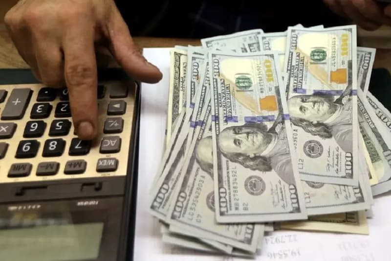 كم بلغ سعر صرف الدولار مساء اليوم؟