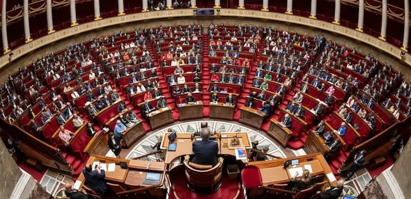 مسؤول متهم بـ"اغـ.تصاب زميلته".. إليكم التفاصيل