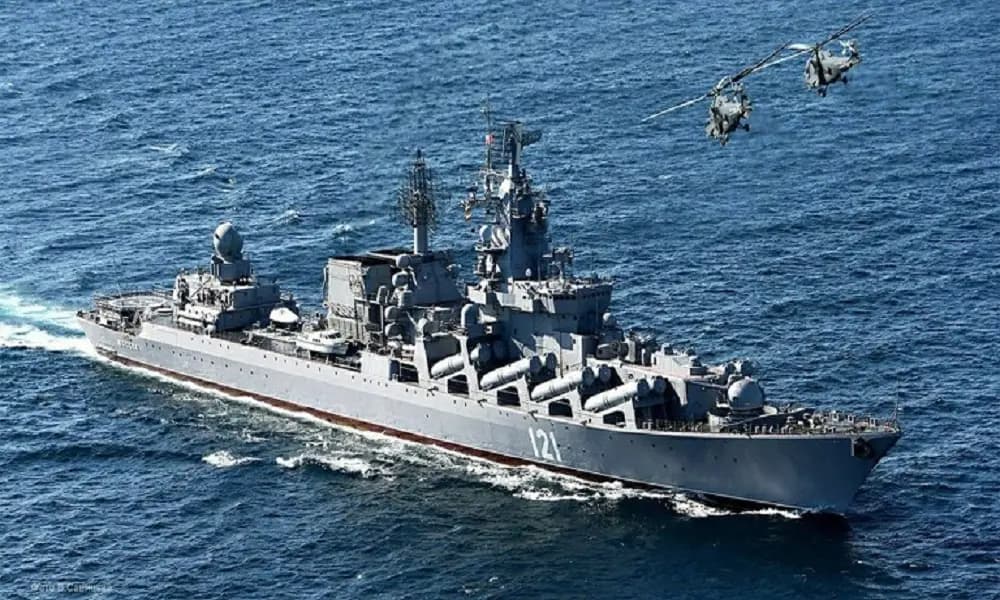 روسيا تعلن إطلاق صاروخين من غواصة على أوكرانيا